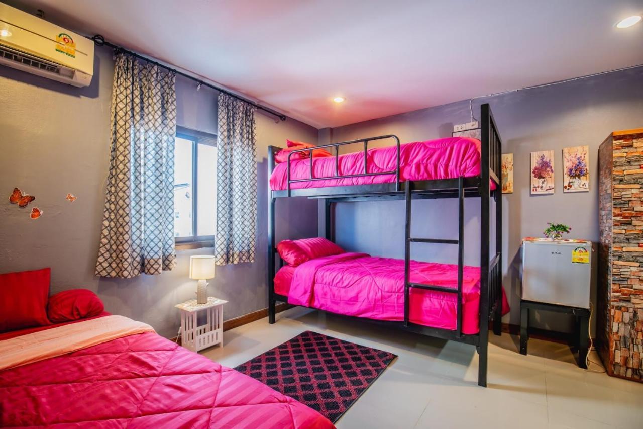 Menulis Coolly House Patong Bed and Breakfast Εξωτερικό φωτογραφία