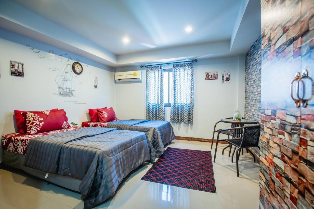 Menulis Coolly House Patong Bed and Breakfast Εξωτερικό φωτογραφία